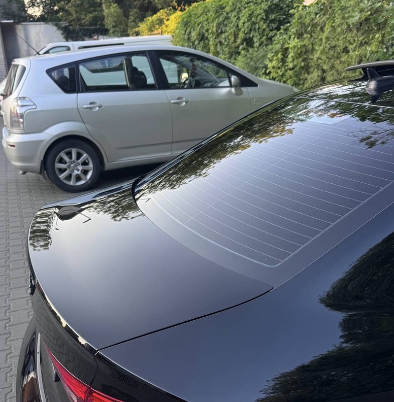Detal oklejania folią PPF na Audi — studio Kraken Detailing, Kraków