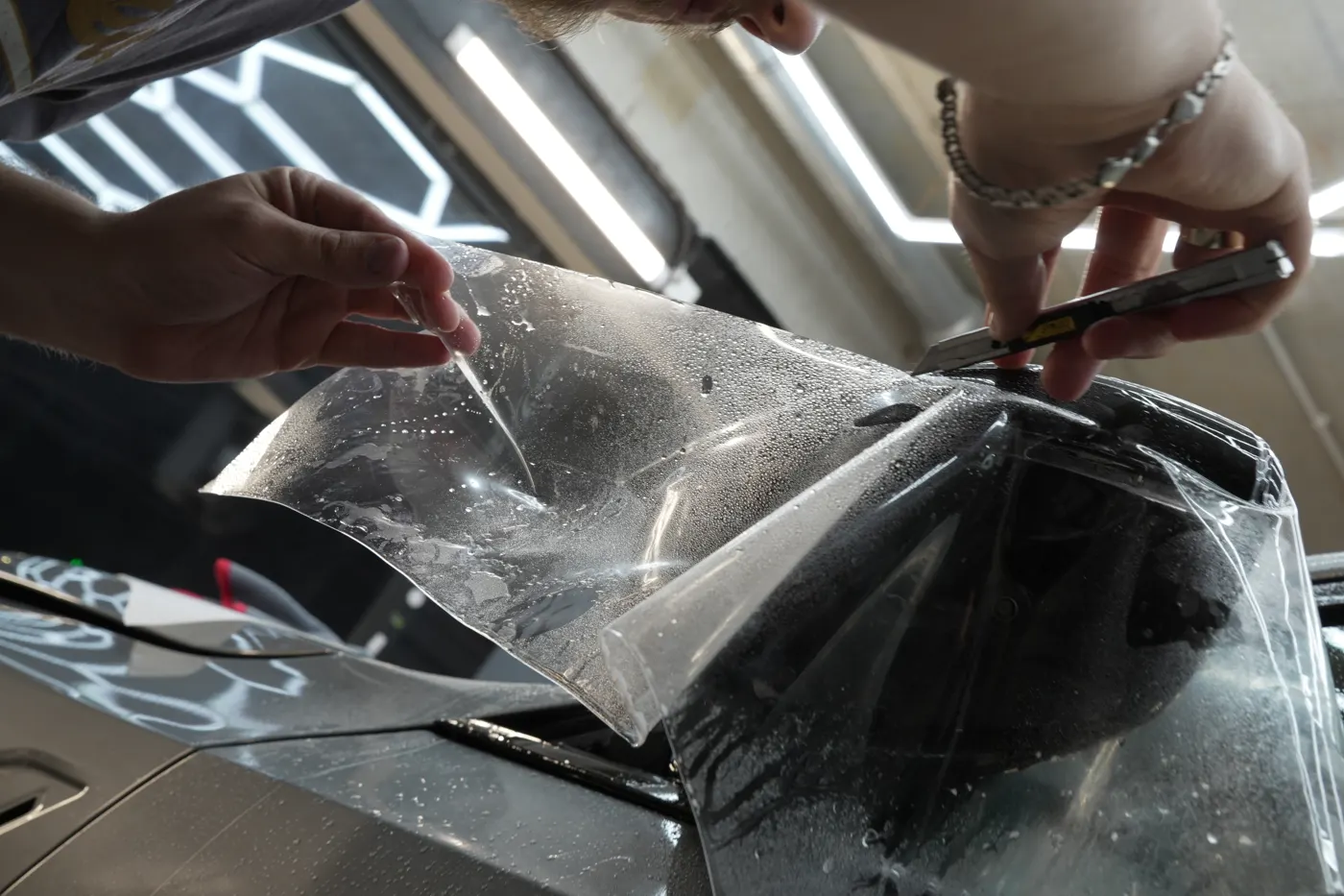 Trimming PPF film to a panel — Kraken Detailing Kraków