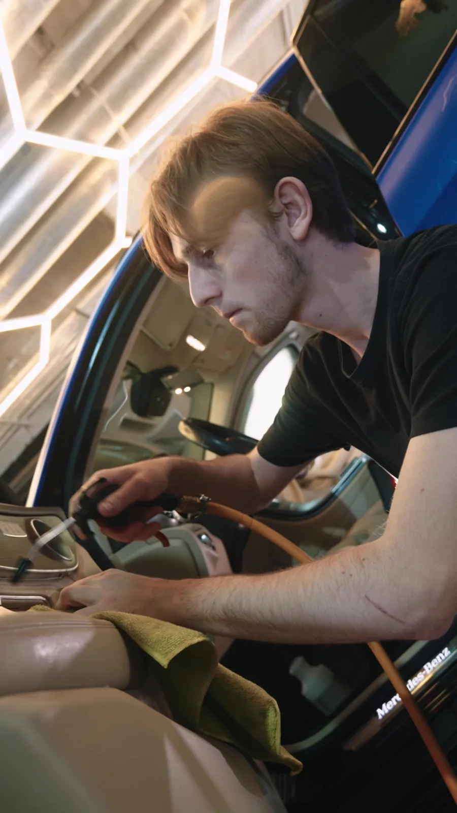 Чищення салону авто — Kraken Detailing Краків