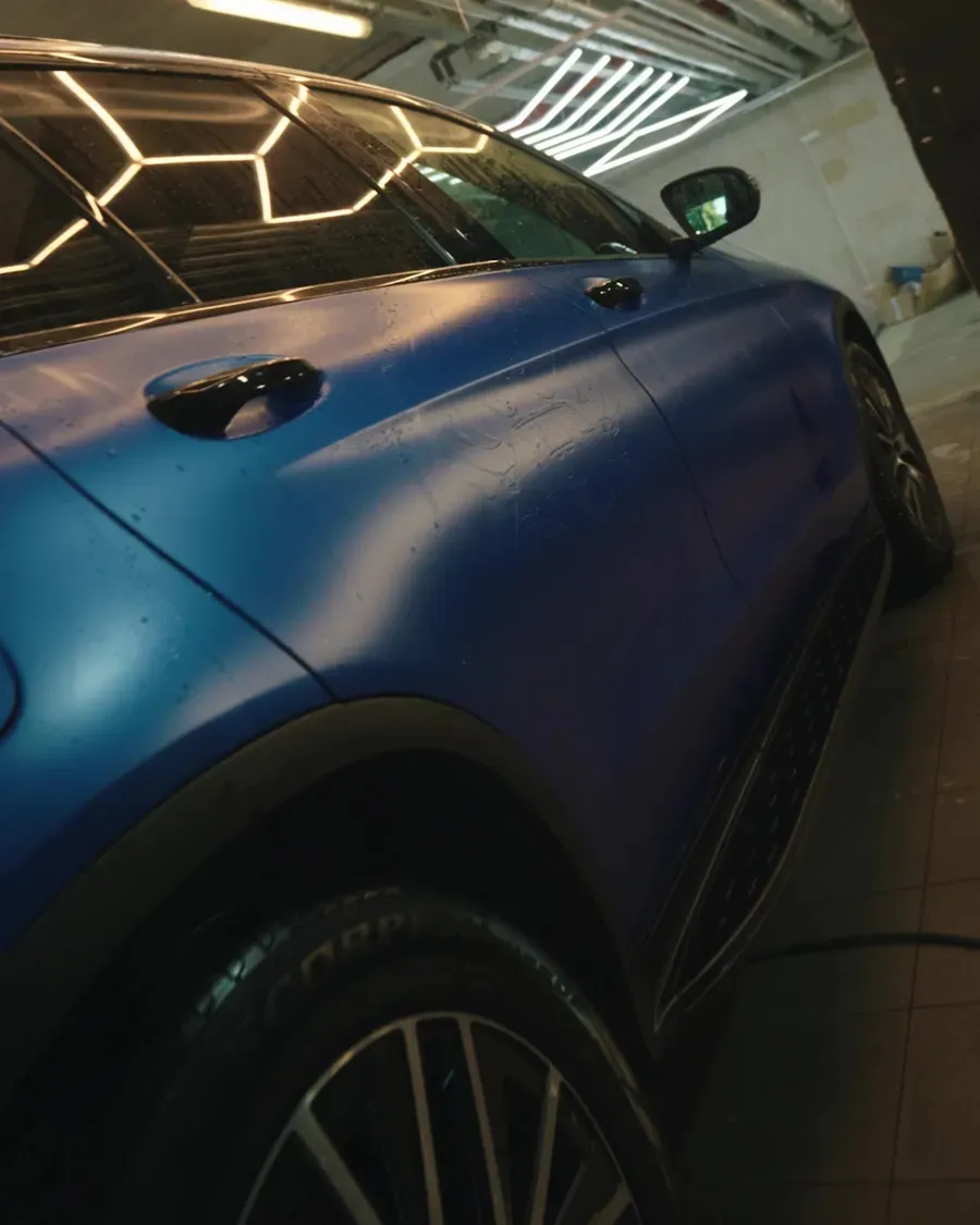 Mercedes GLC в плёнке синего цвета мат