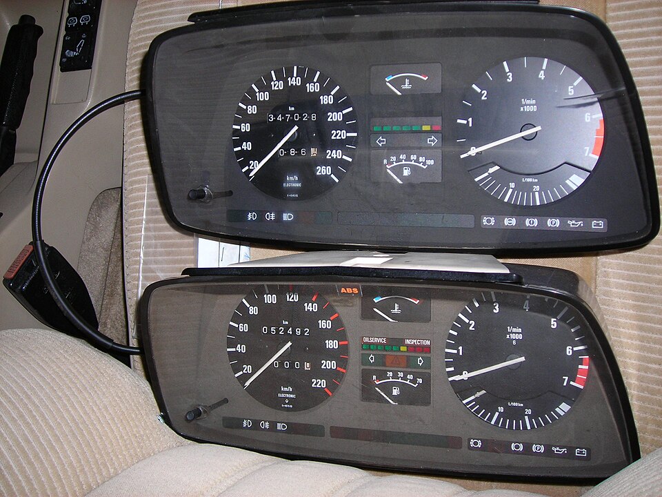 BMW Seria 7 E23